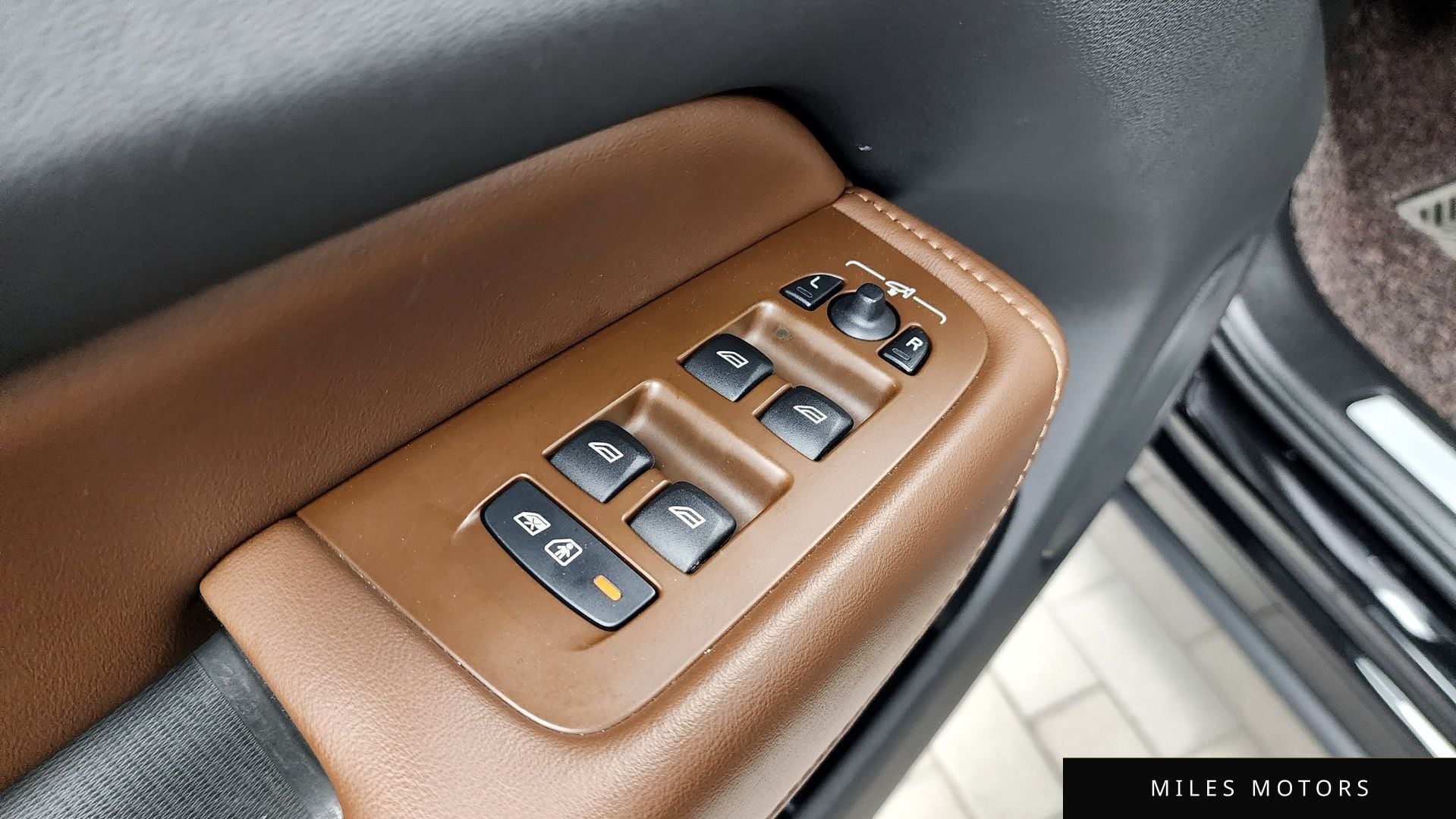 Volvo XC60 2021 — миниатюра 30