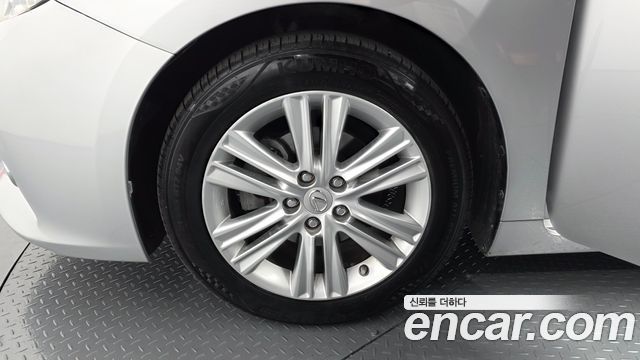 Лексус ES350 2013 — миниатюра 5