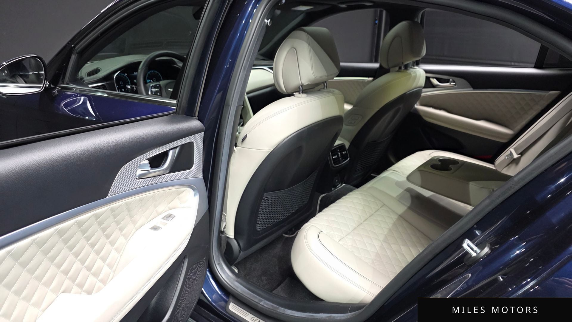 Genesis G70 2023 — миниатюра 18