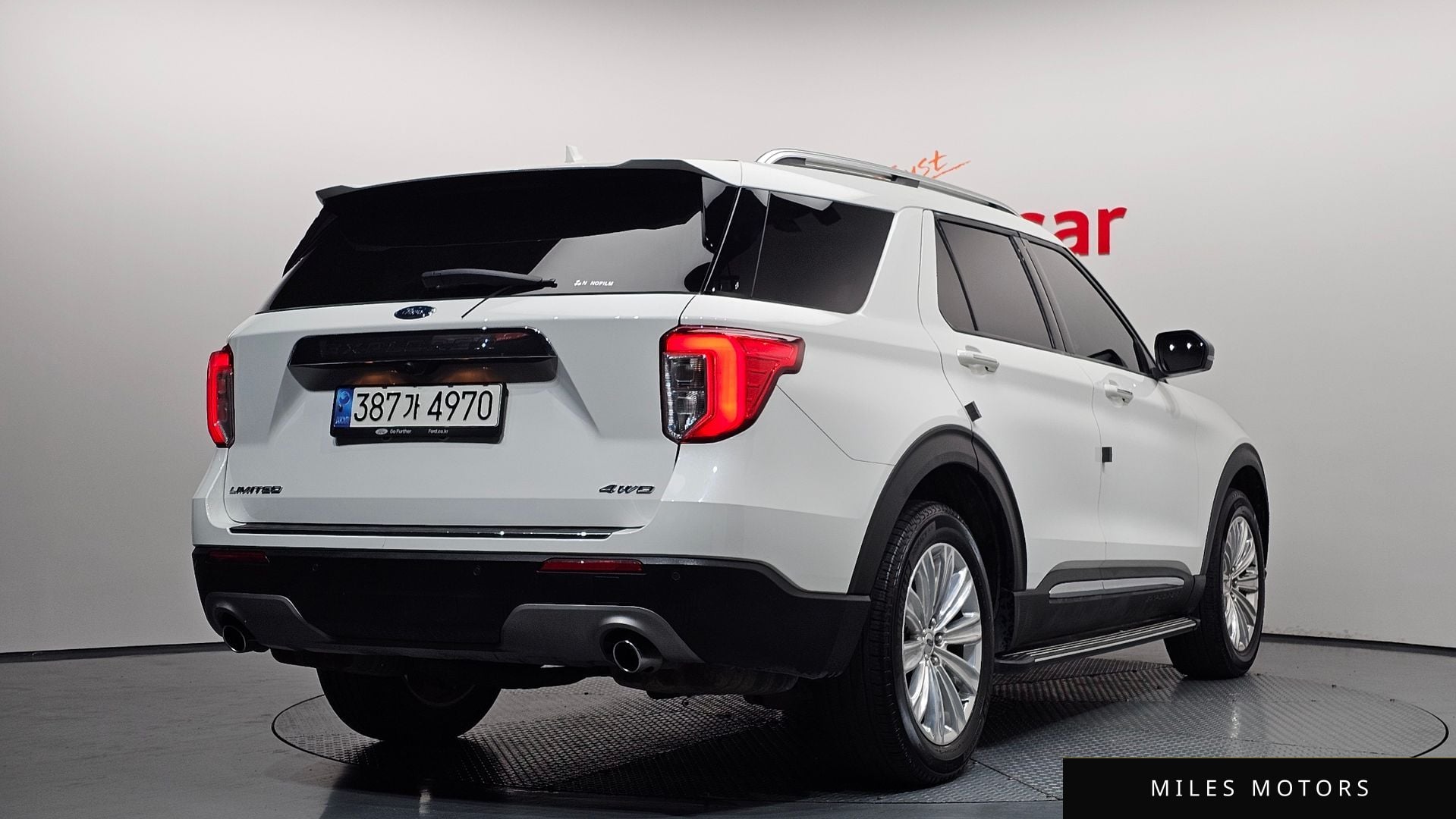Ford Explorer 2022 — миниатюра 2