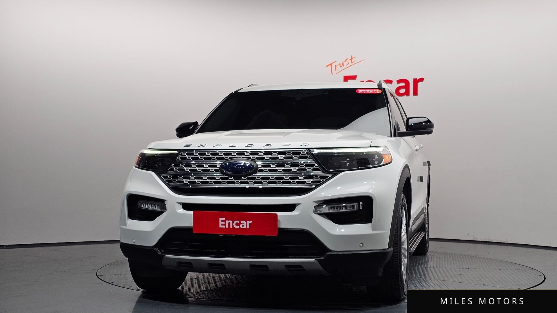 Ford Explorer 2022 — миниатюра 3