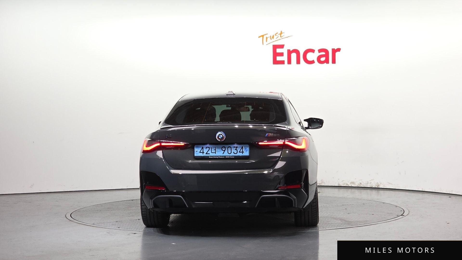 BMW i4 2023 — миниатюра 4