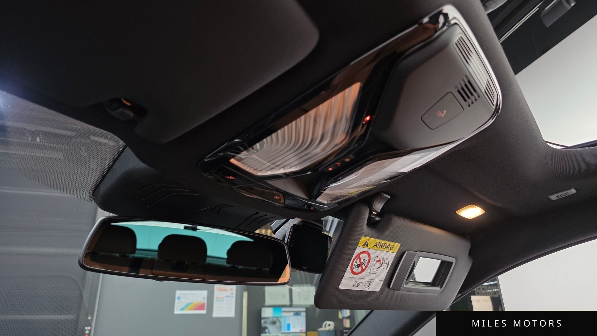 BMW i4 2023 — миниатюра 25