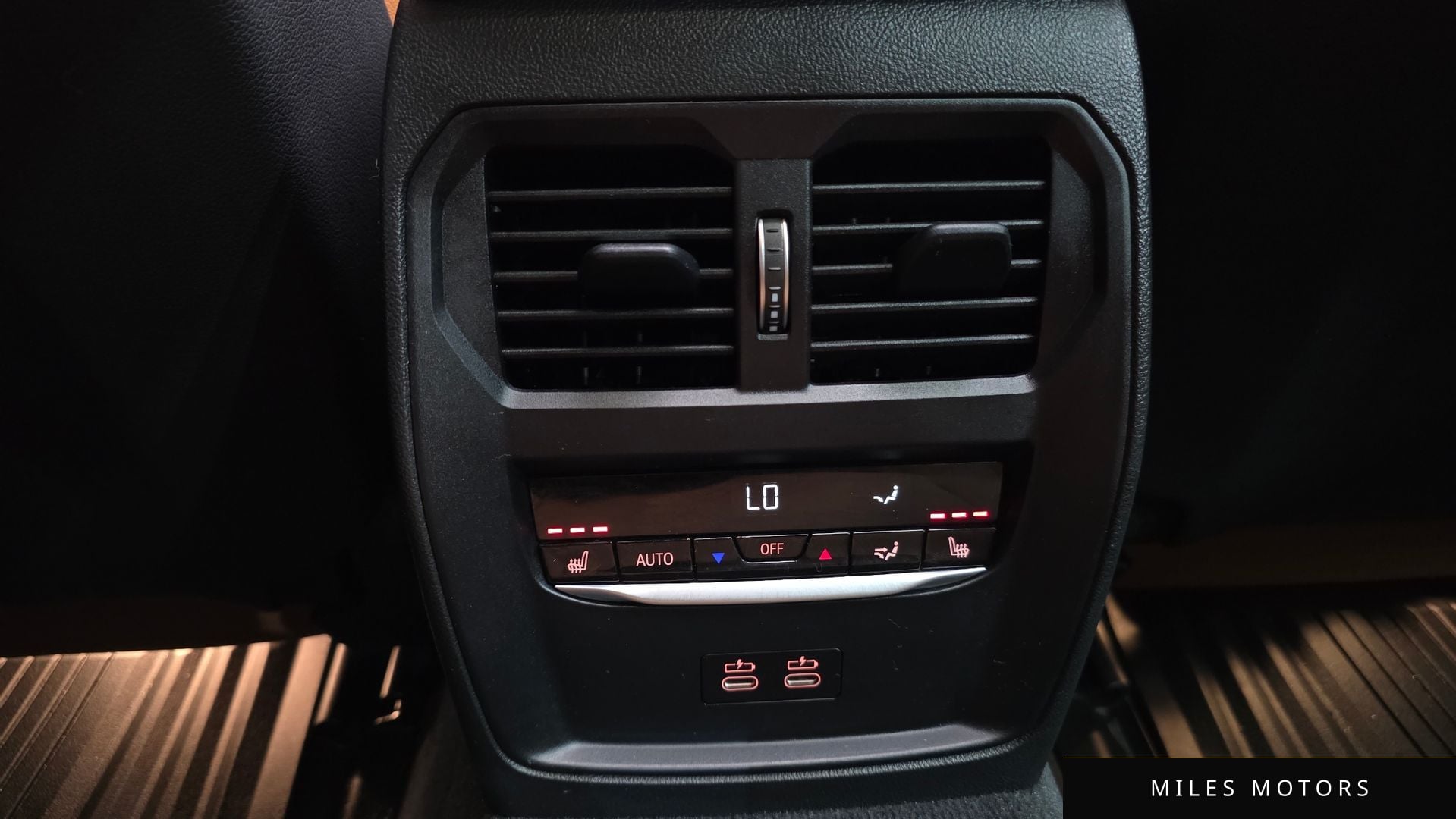 BMW i4 2023 — миниатюра 26
