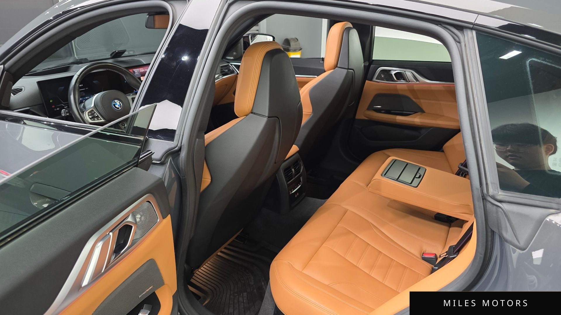 BMW i4 2023 — миниатюра 16