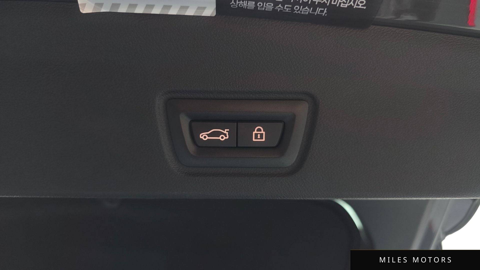 BMW i4 2023 — миниатюра 29