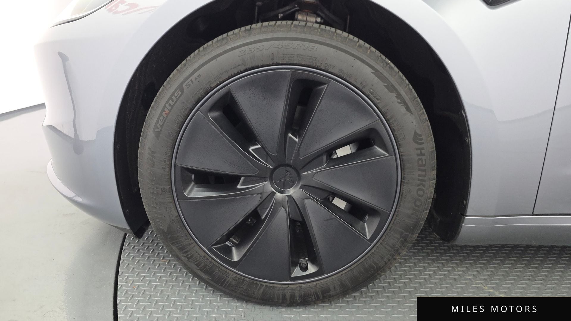 Tesla Model 3 2024 — миниатюра 5