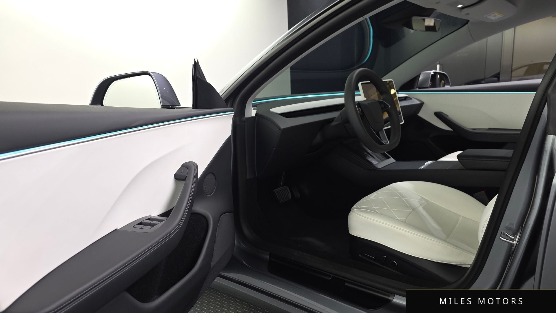 Tesla Model 3 2024 — миниатюра 13