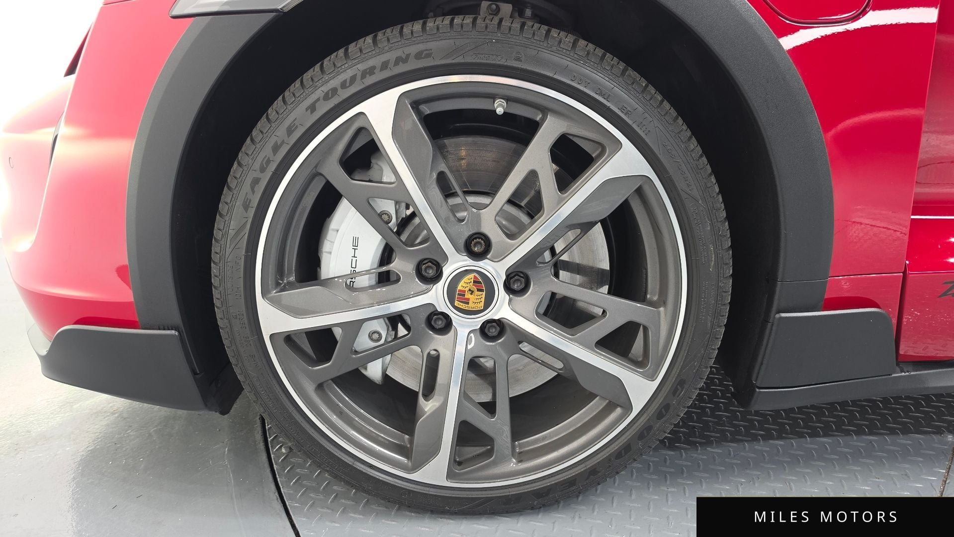 Porsche Taycan 2022 — миниатюра 5