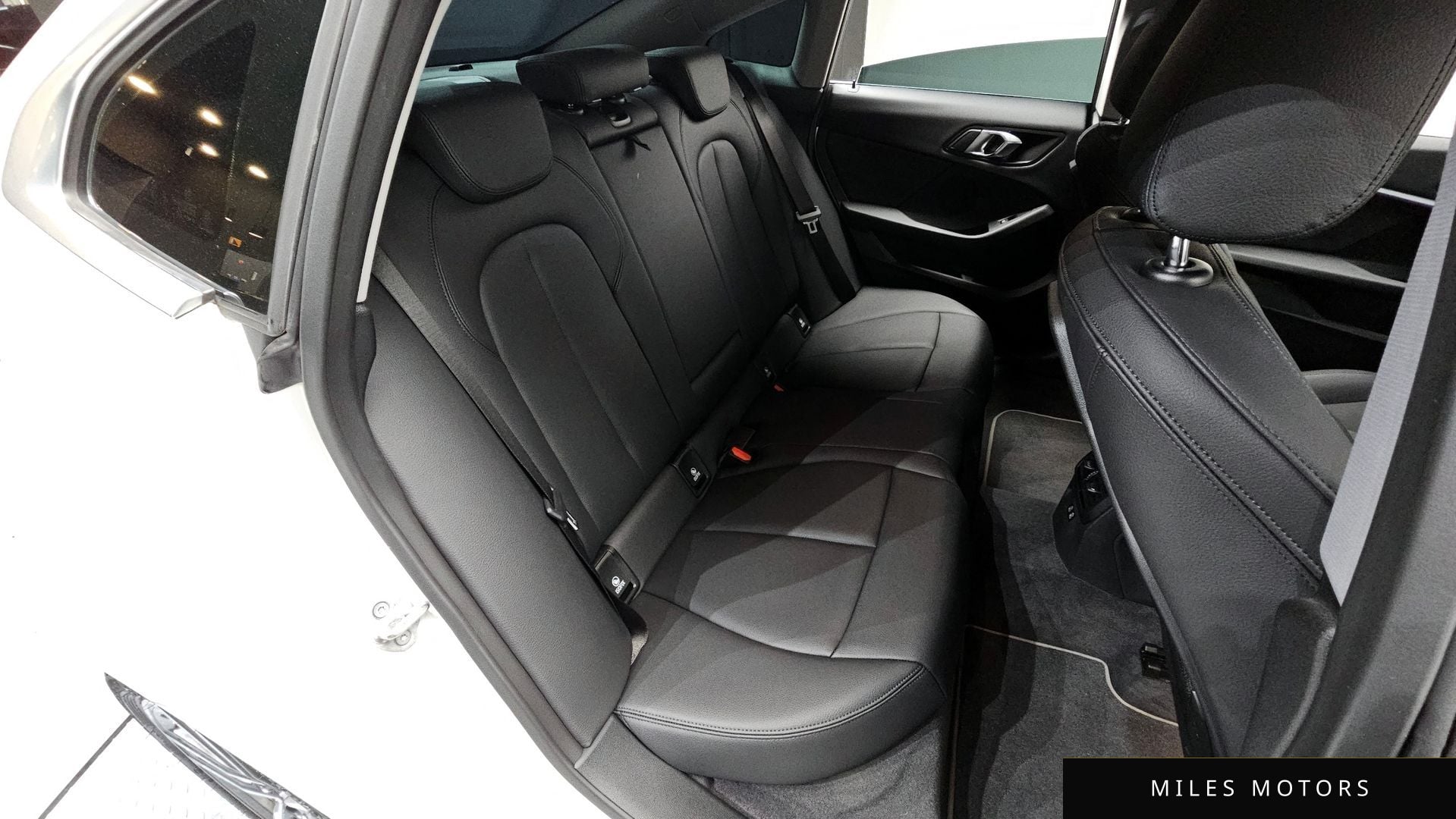BMW 2-Series 2024 — миниатюра 11