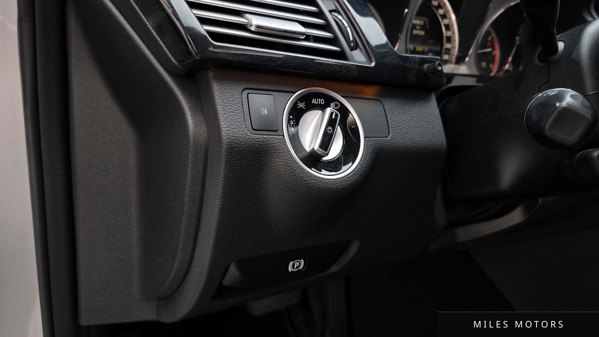 Mercedes-Benz E-클래스 W212 2013 — миниатюра 18