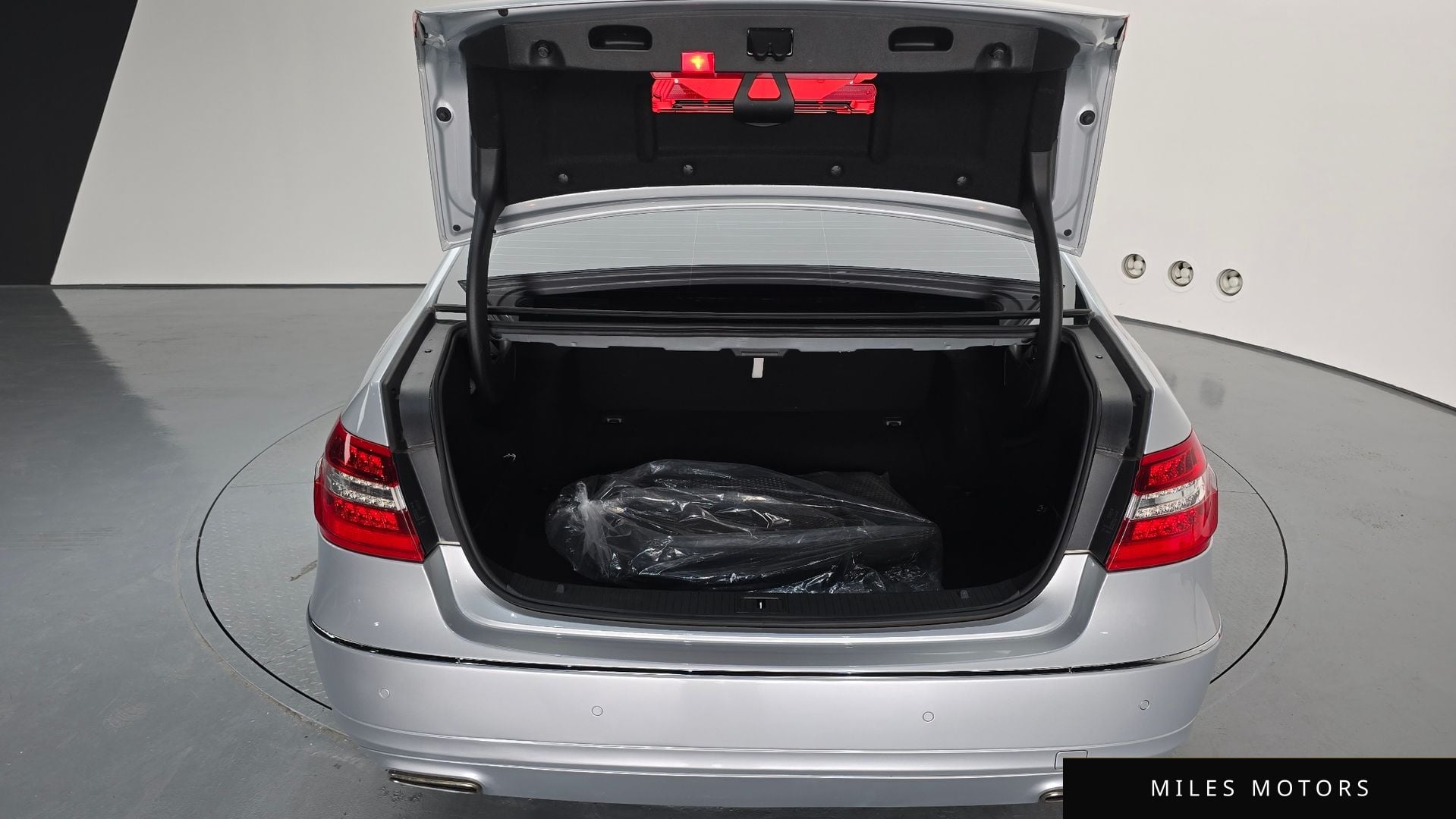 Mercedes-Benz E-클래스 W212 2013 — миниатюра 20