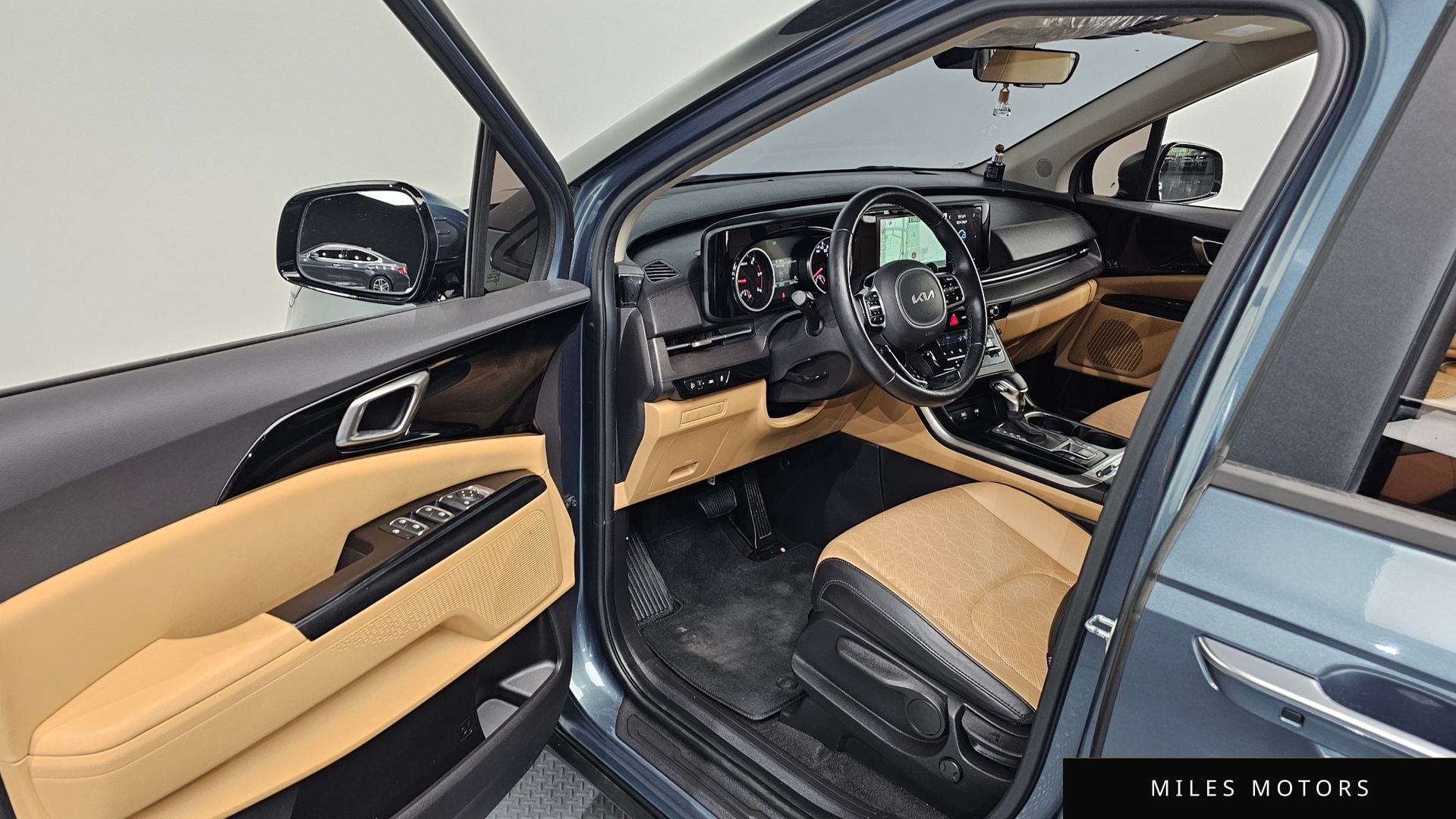 Kia Carnival 2022 — миниатюра 10