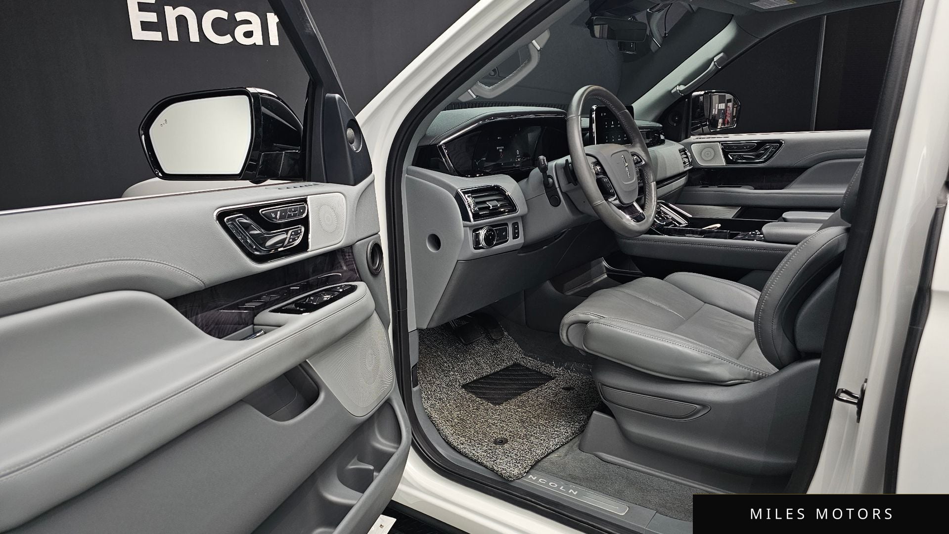Lincoln 네비게이터 2021 — миниатюра 11