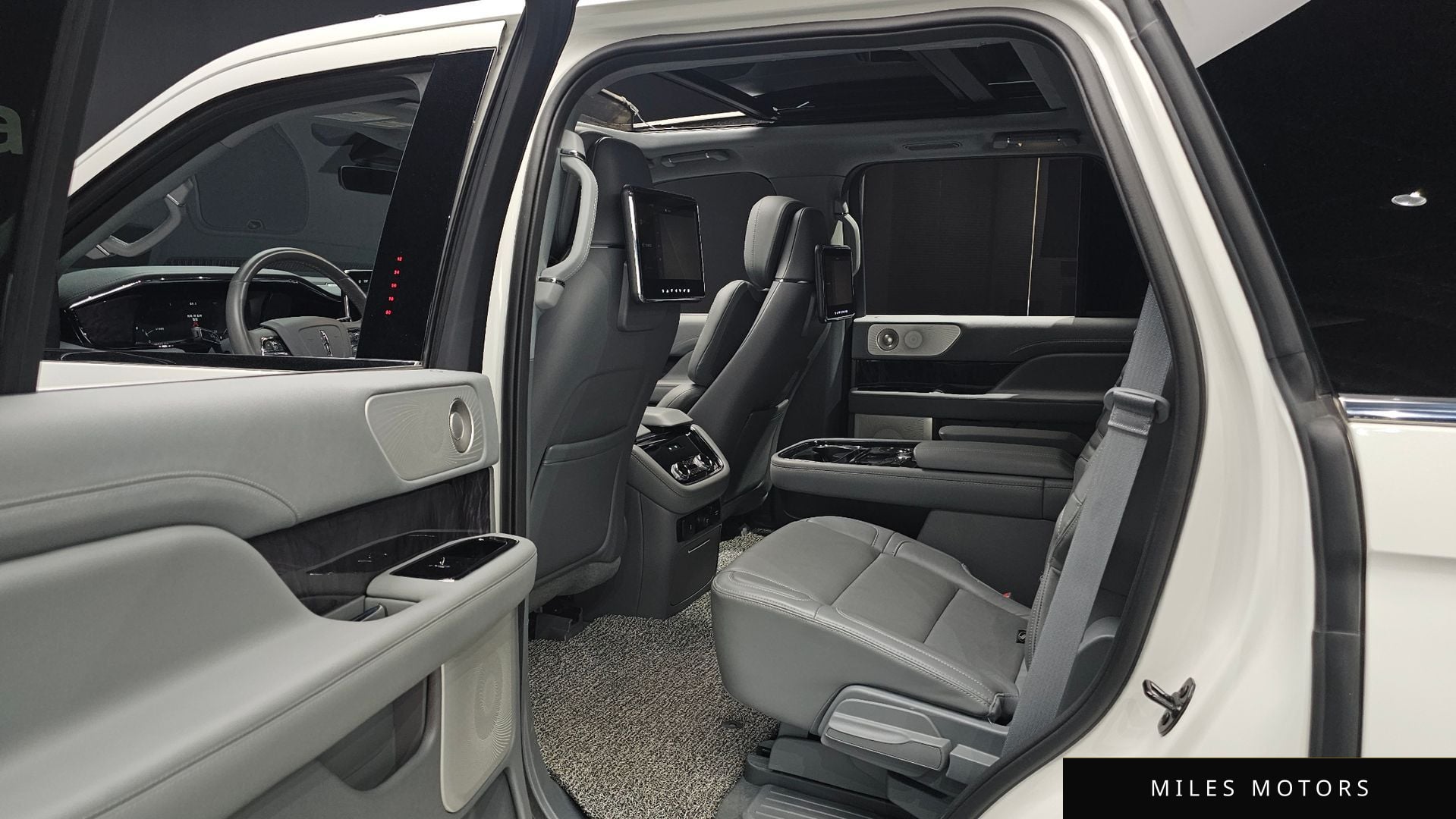 Lincoln 네비게이터 2021 — миниатюра 12