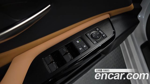 Лексус ES300h 2025 — миниатюра 29