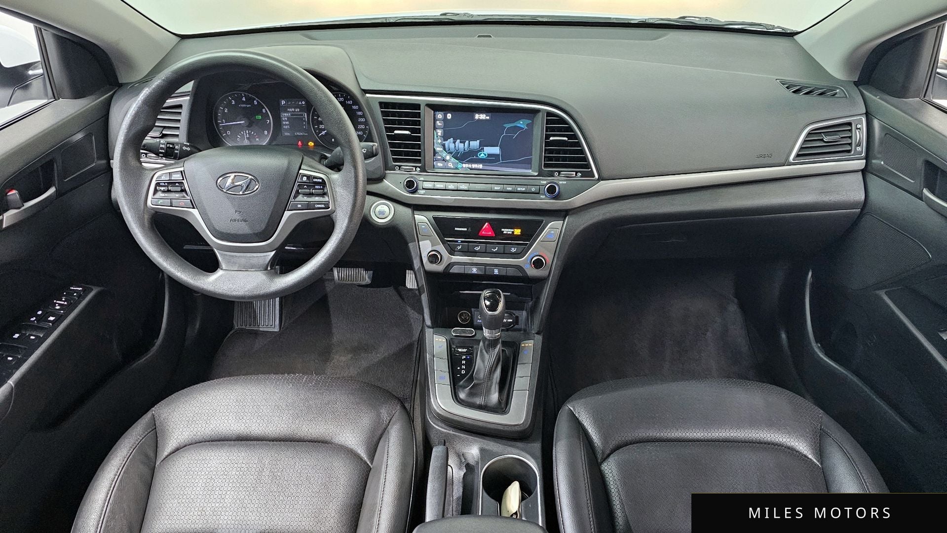 Hyundai AVANTE 2018 — миниатюра 10