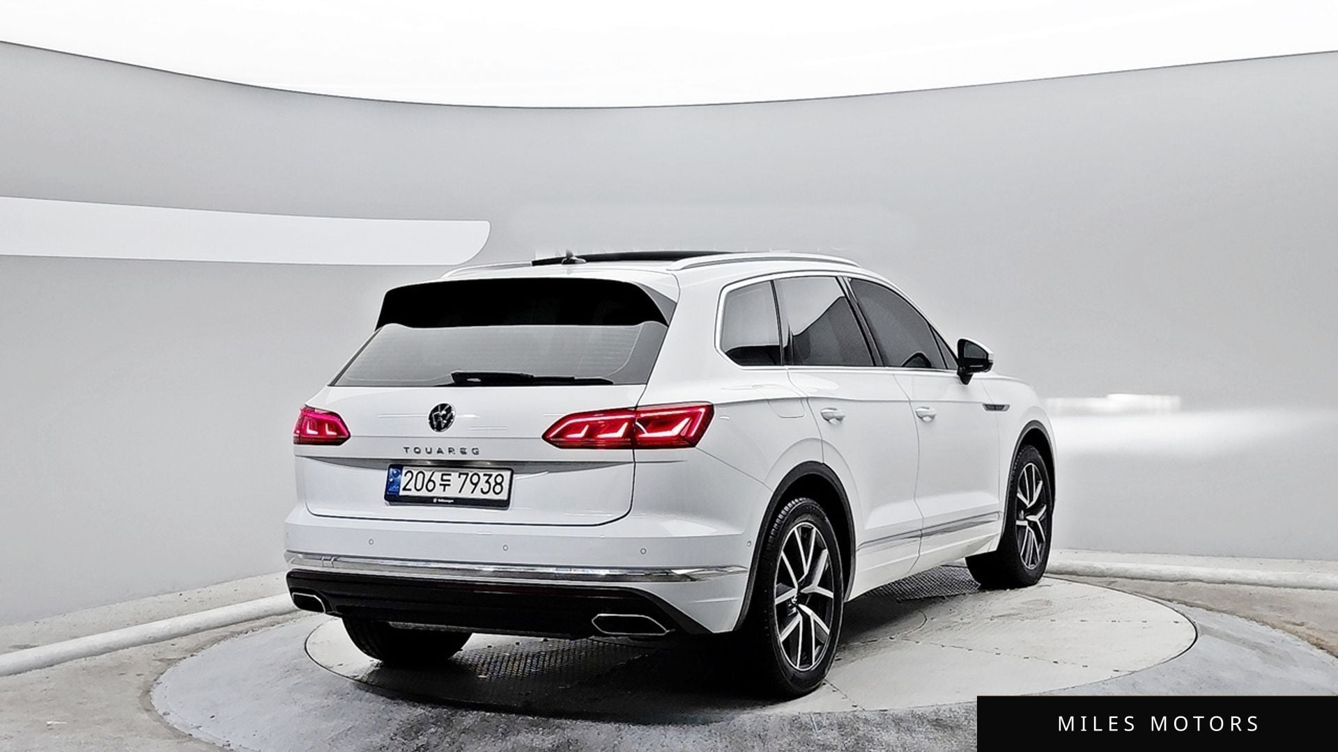 Volkswagen Touareg 2023 — миниатюра 4