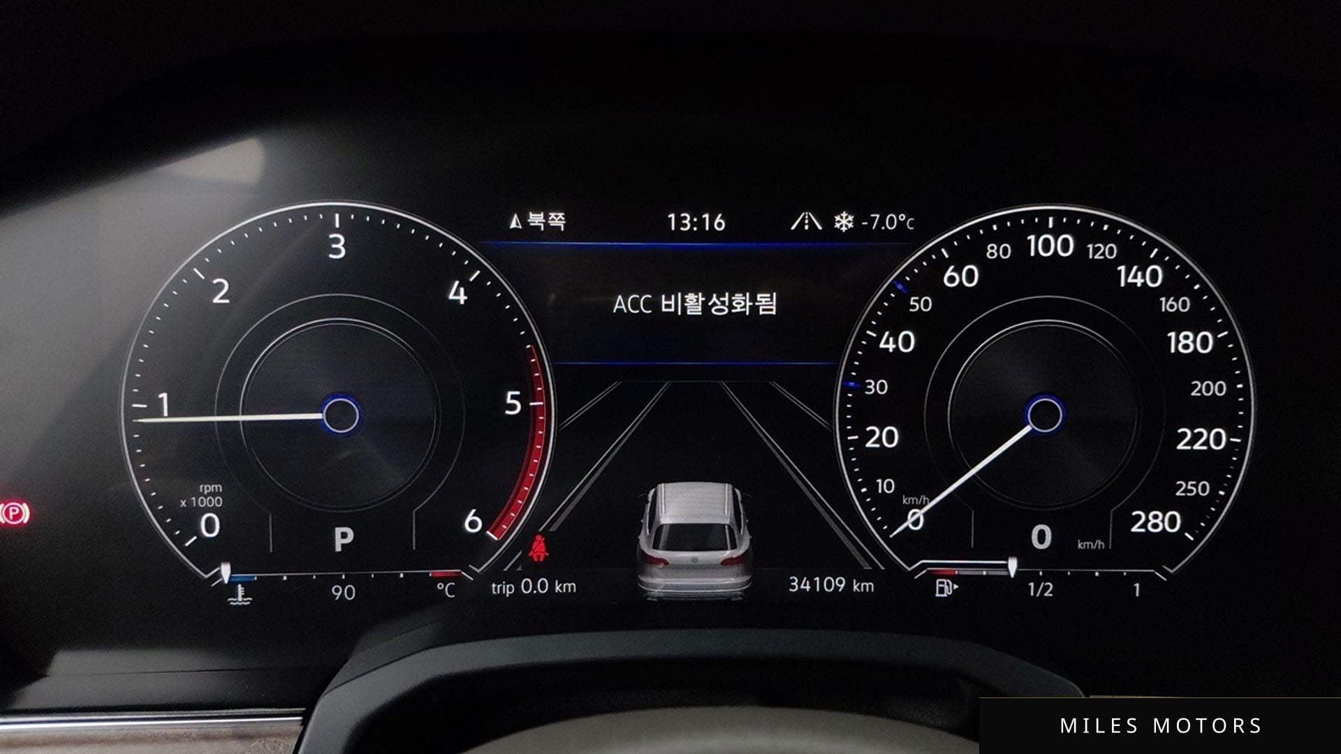 Volkswagen Touareg 2023 — миниатюра 8