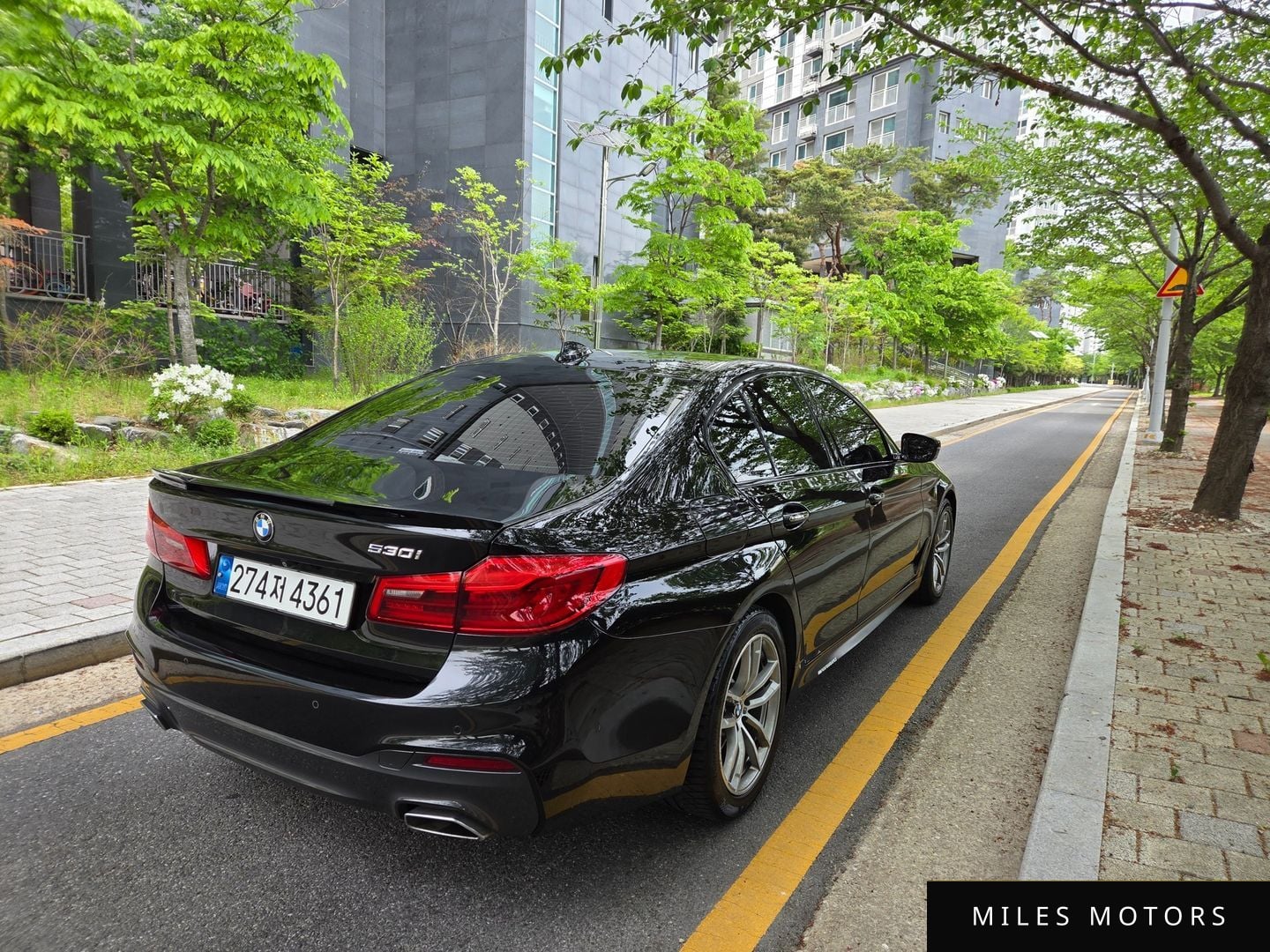 BMW 5 Series (G30) 2017 — миниатюра 2