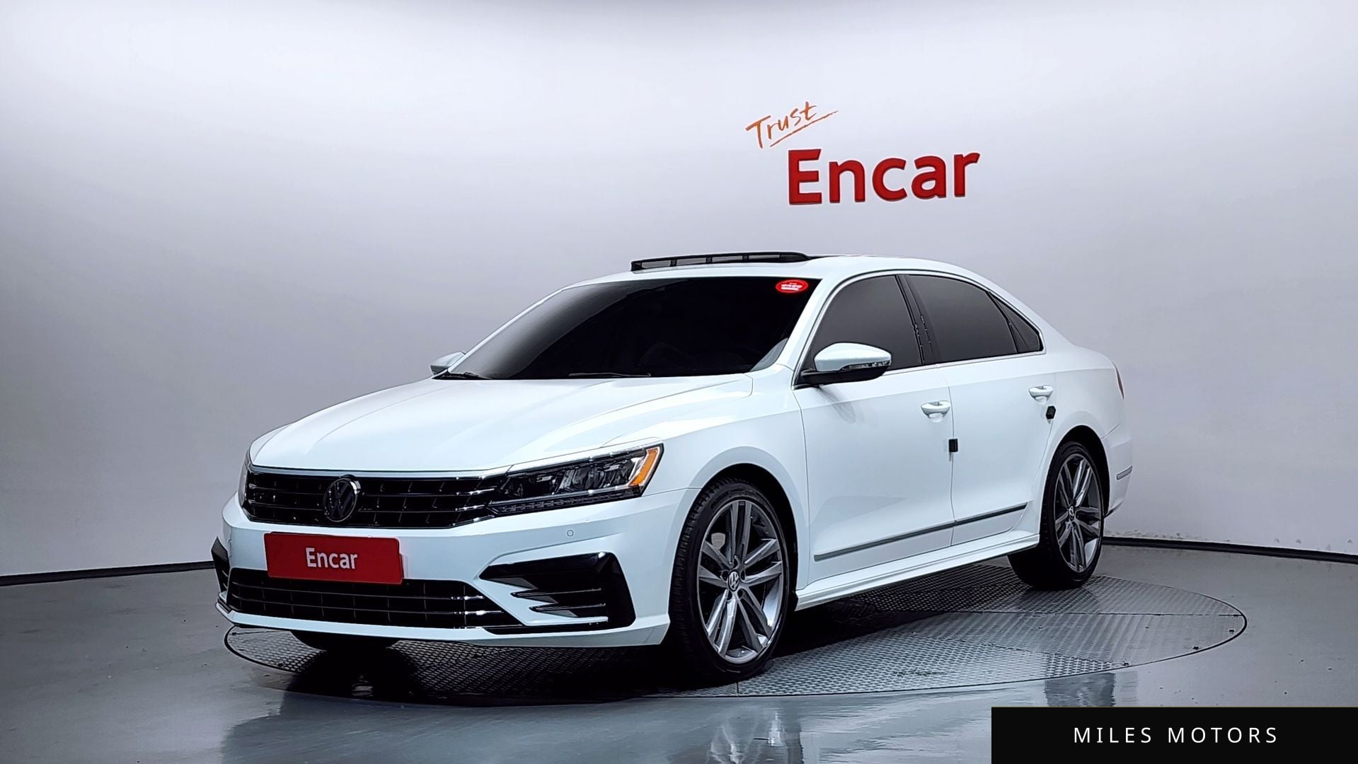 Volkswagen Passat 2016 — фото 1 из 12