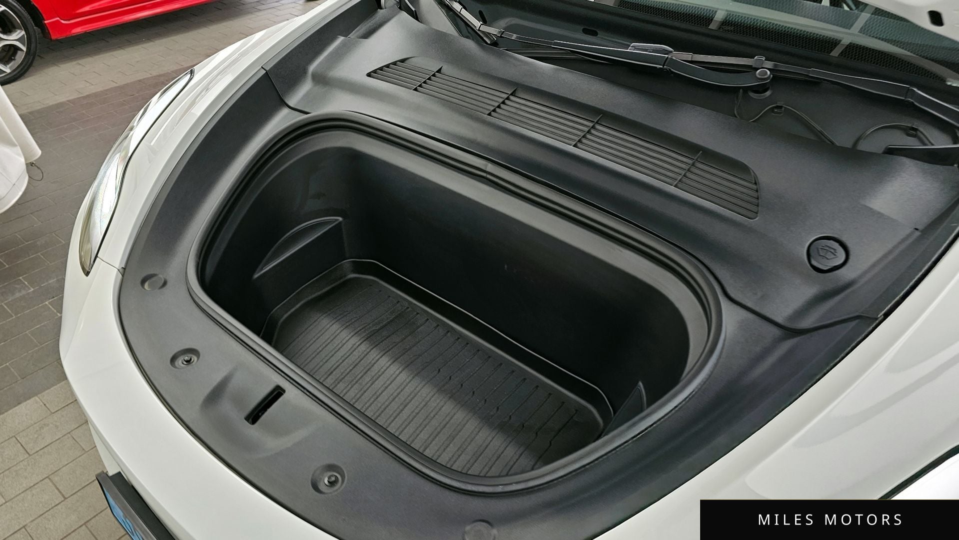 Tesla Model Y 2022 — миниатюра 6