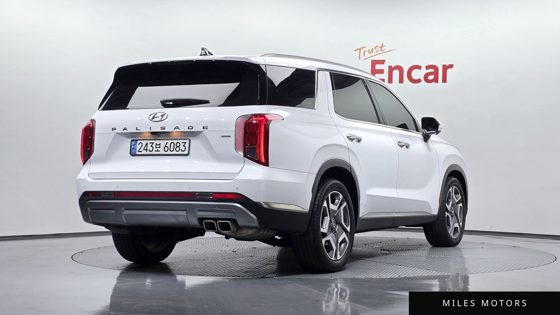 Hyundai Palisade 2023 — фото 1 из 12
