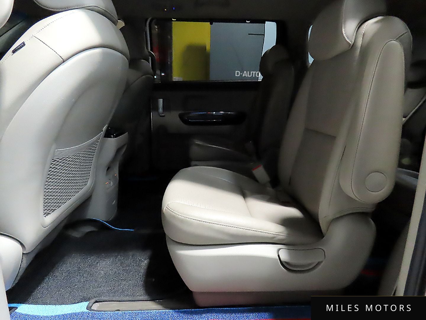 Kia Canival 2019 — миниатюра 11