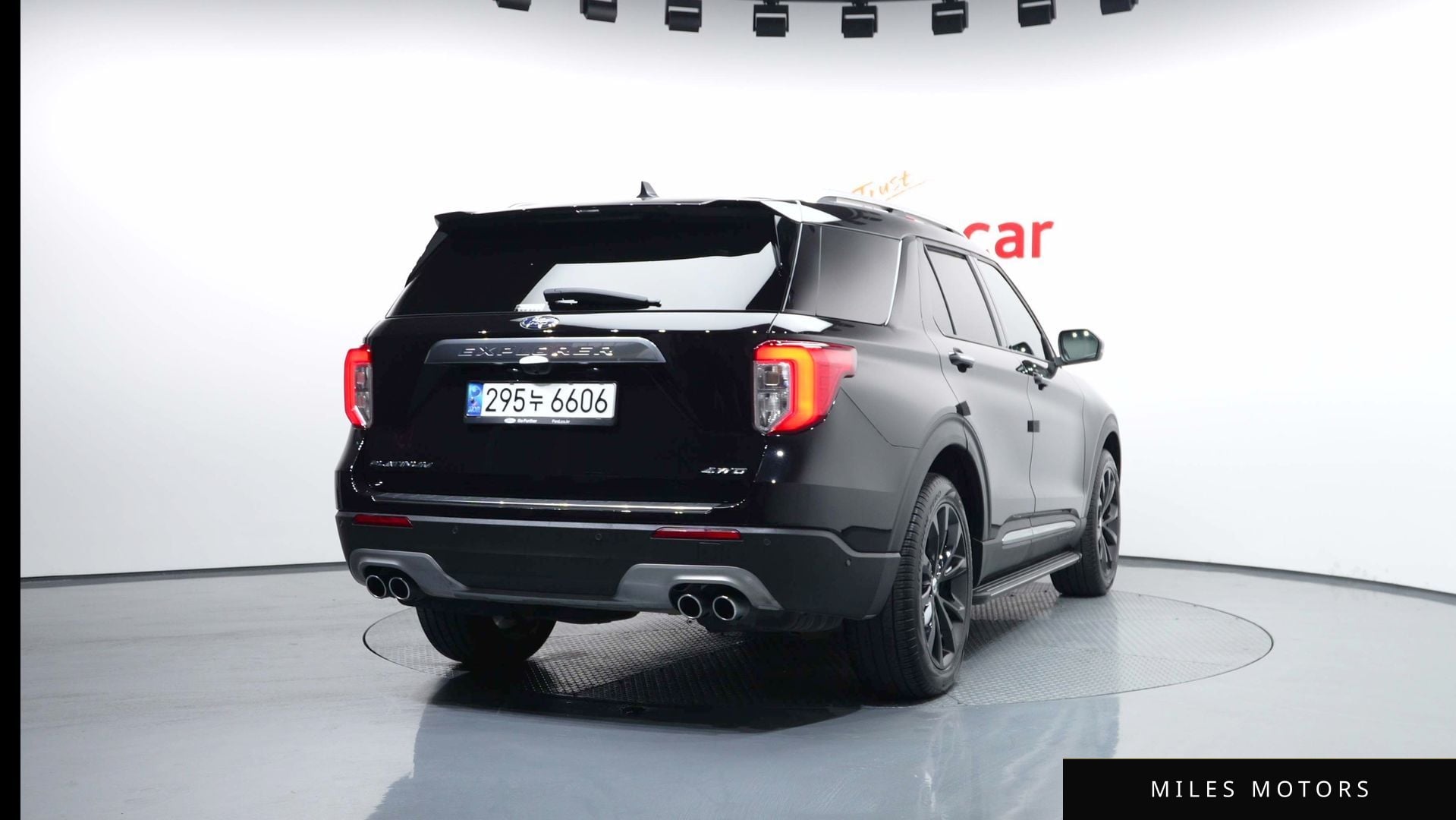 Ford Explorer 2021 — миниатюра 4