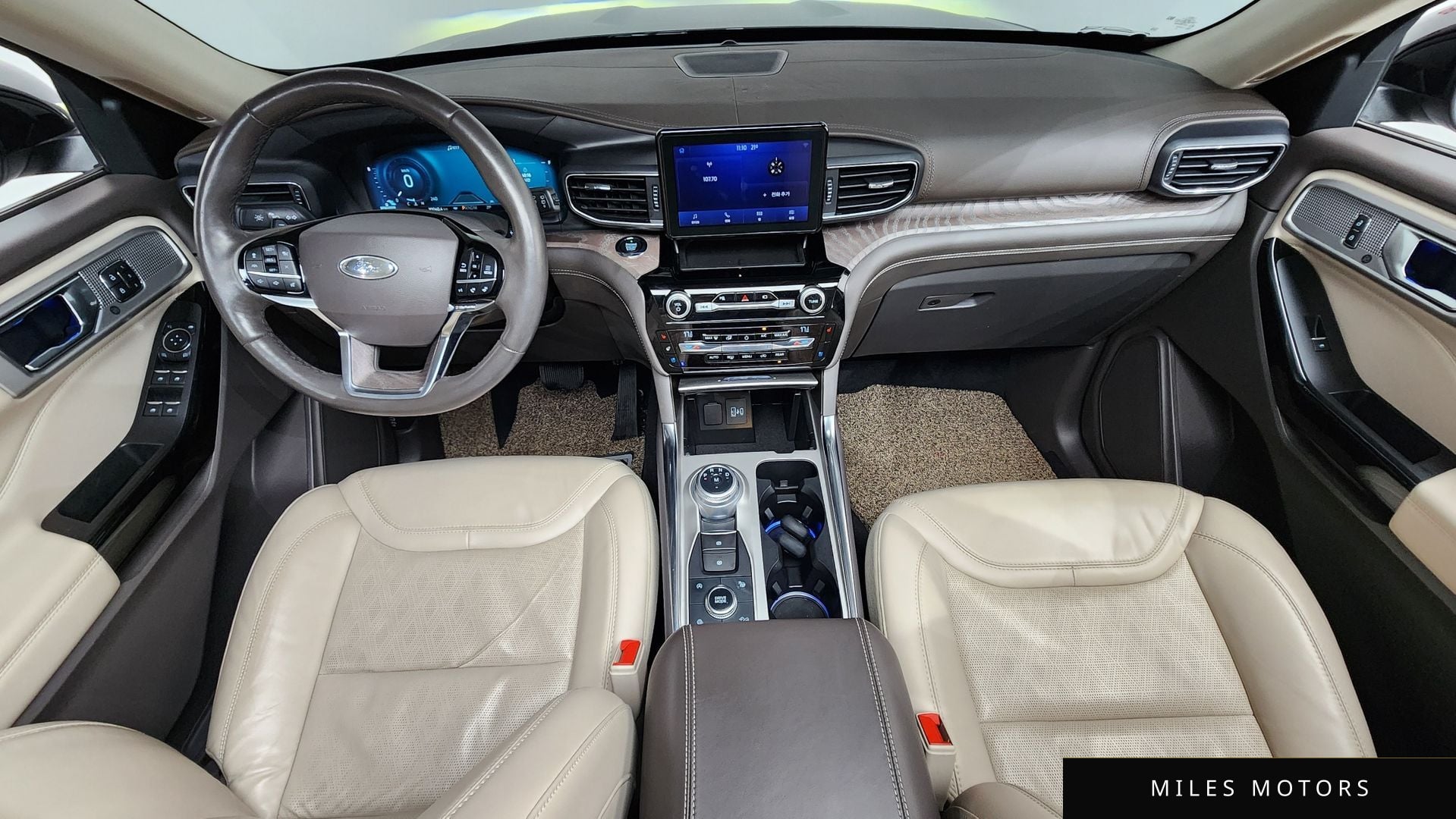 Ford Explorer 2021 — миниатюра 10