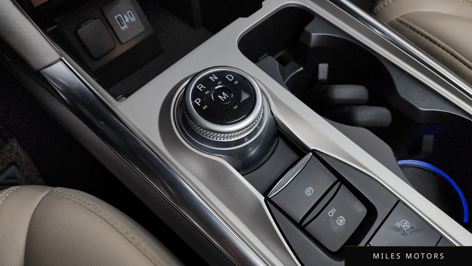 Ford Explorer 2021 — миниатюра 12