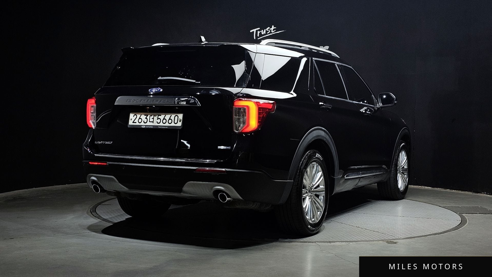 Ford Explorer 2020 — миниатюра 2