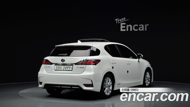 Лексус CT200h 2014 — миниатюра 2