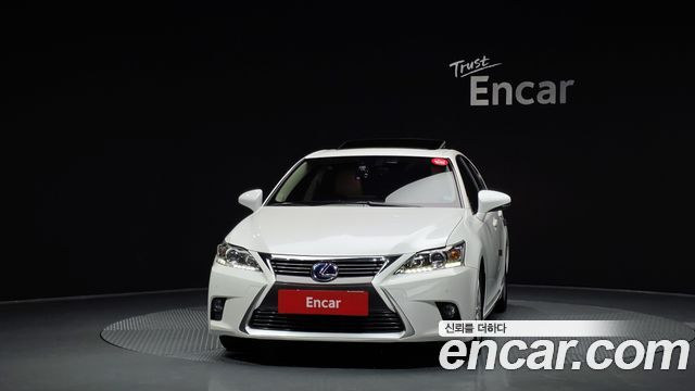 Лексус CT200h 2014 — миниатюра 3