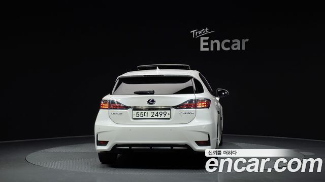 Лексус CT200h 2014 — миниатюра 4