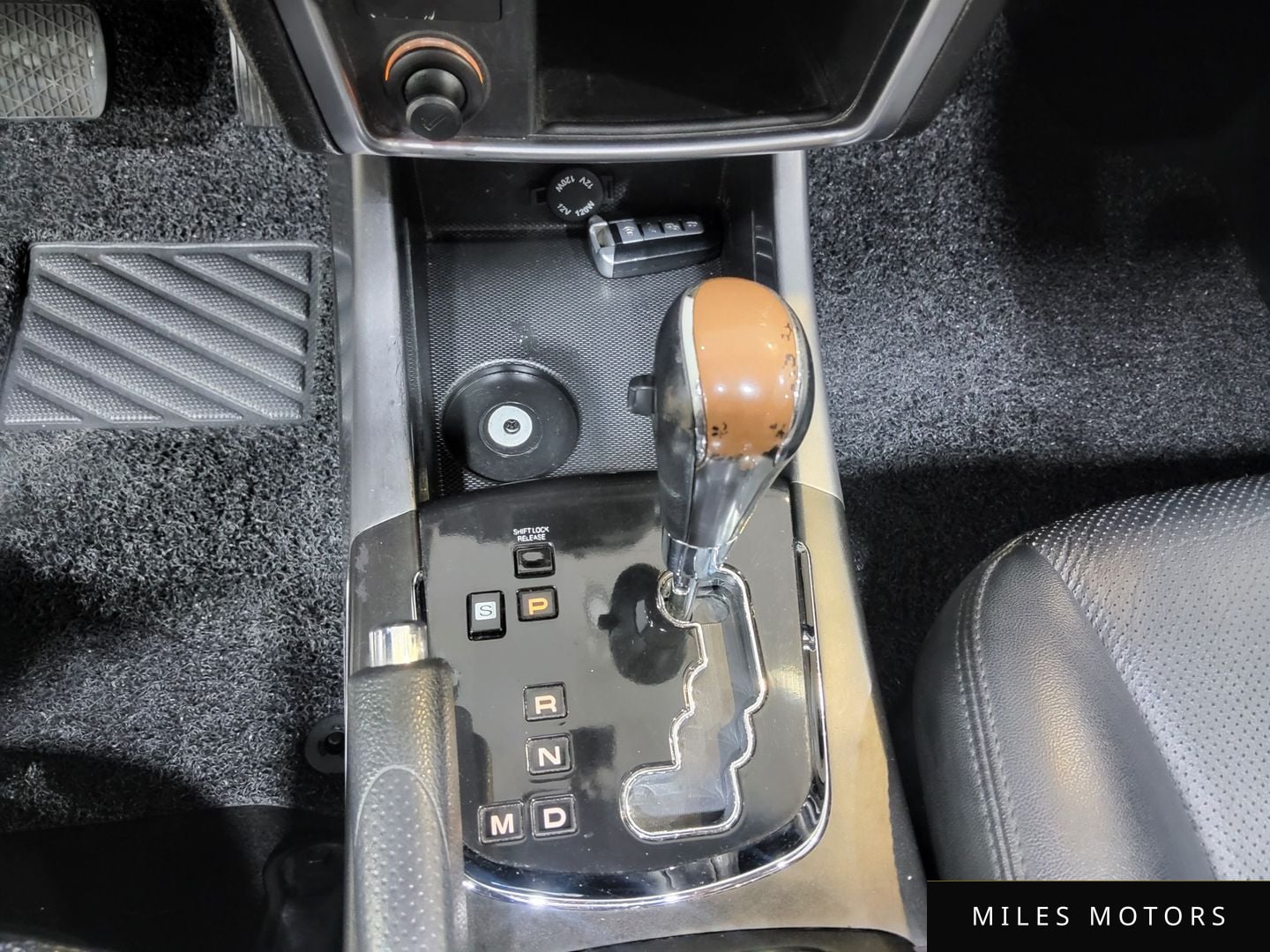 KG Mobility KORANDO 2015 — миниатюра 9
