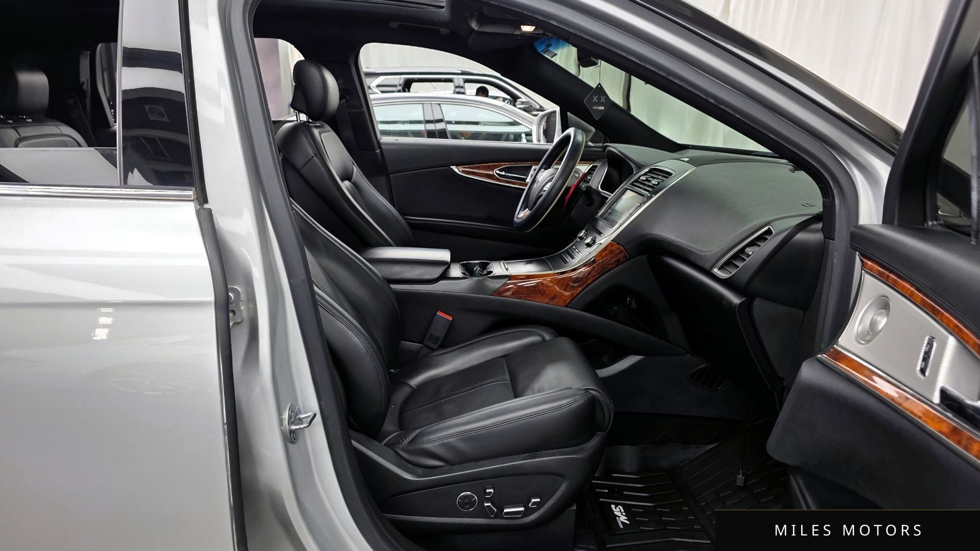 Lincoln MKX 2017 — миниатюра 17