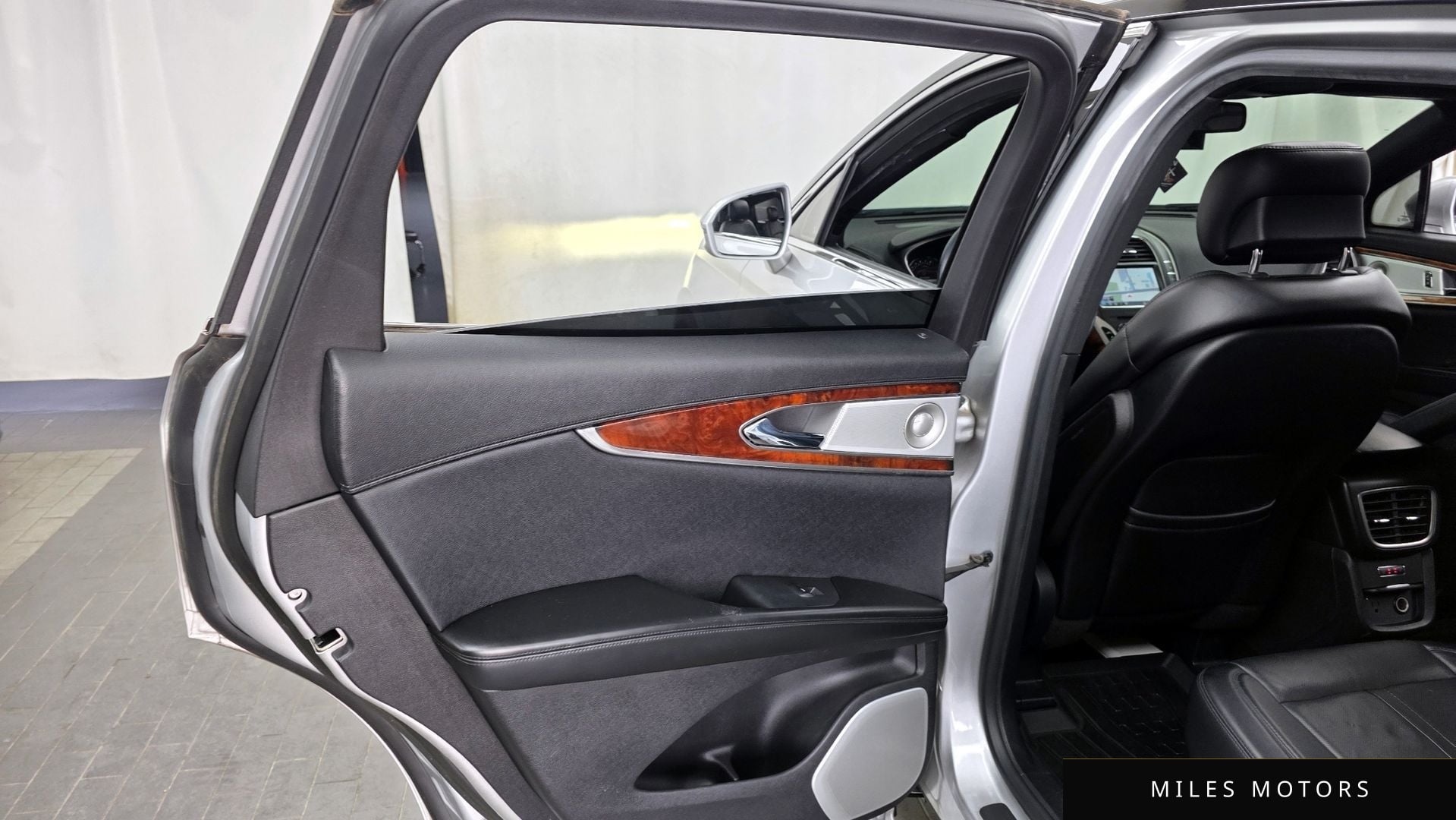 Lincoln MKX 2017 — миниатюра 15