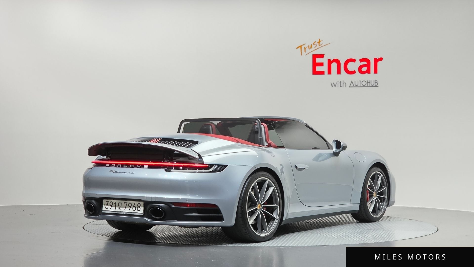 Porsche 911 (992) 2020 — миниатюра 2
