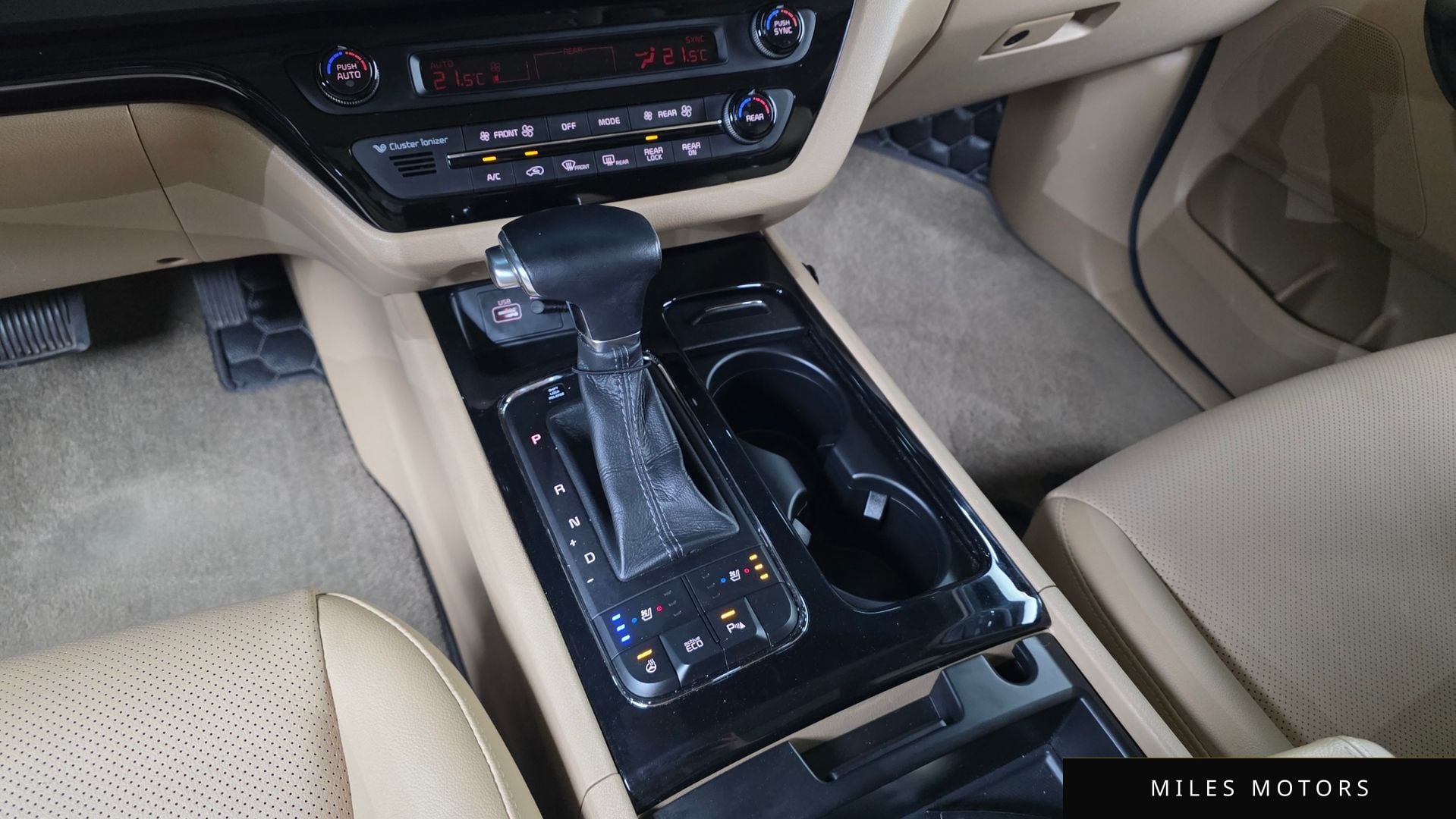 Kia Canival 2017 — миниатюра 12