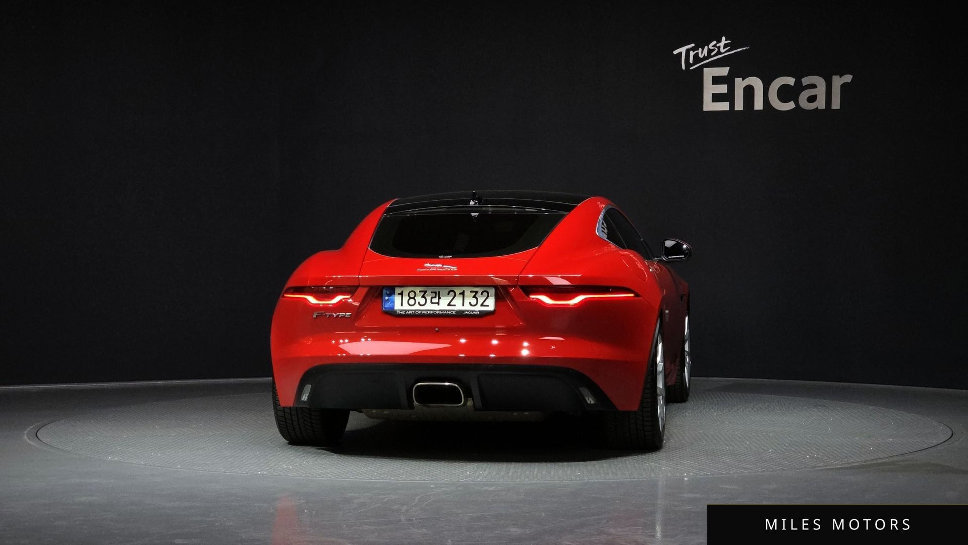 Jaguar F-TYPE 2021 — миниатюра 4