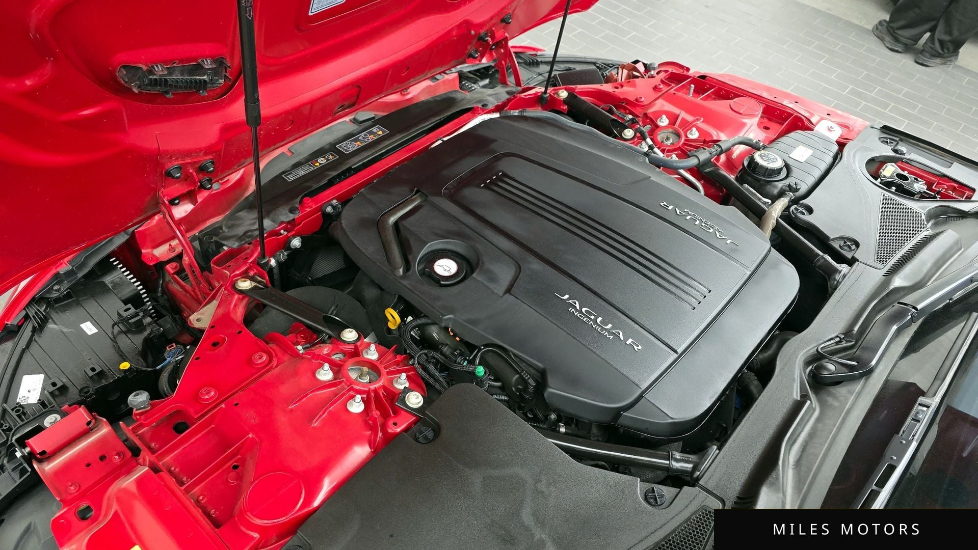 Jaguar F-TYPE 2021 — миниатюра 6