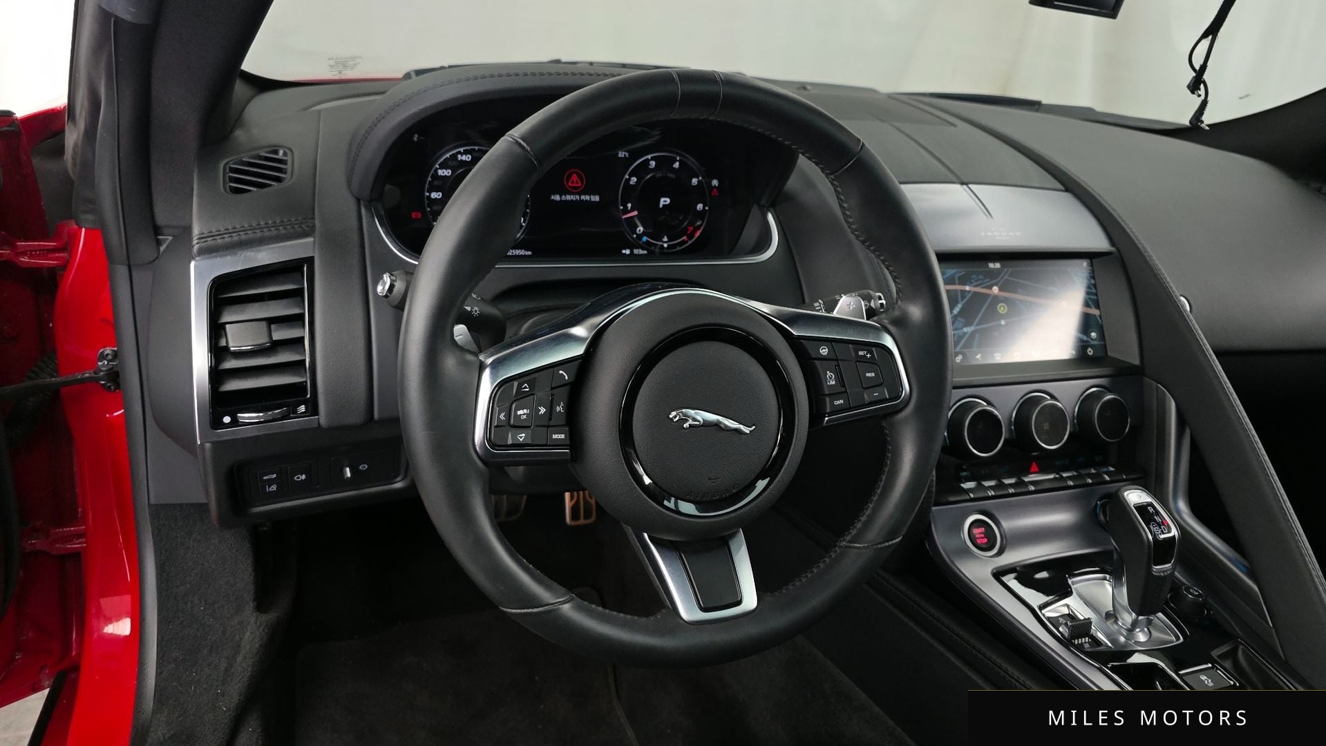 Jaguar F-TYPE 2021 — миниатюра 19