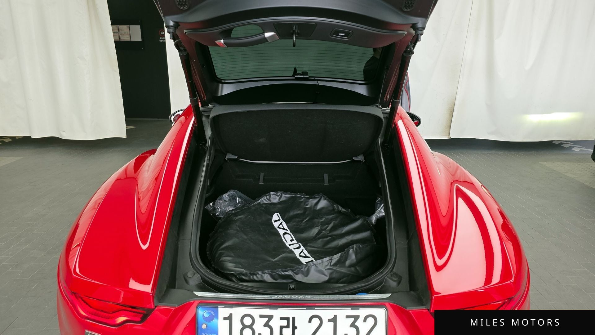 Jaguar F-TYPE 2021 — миниатюра 26