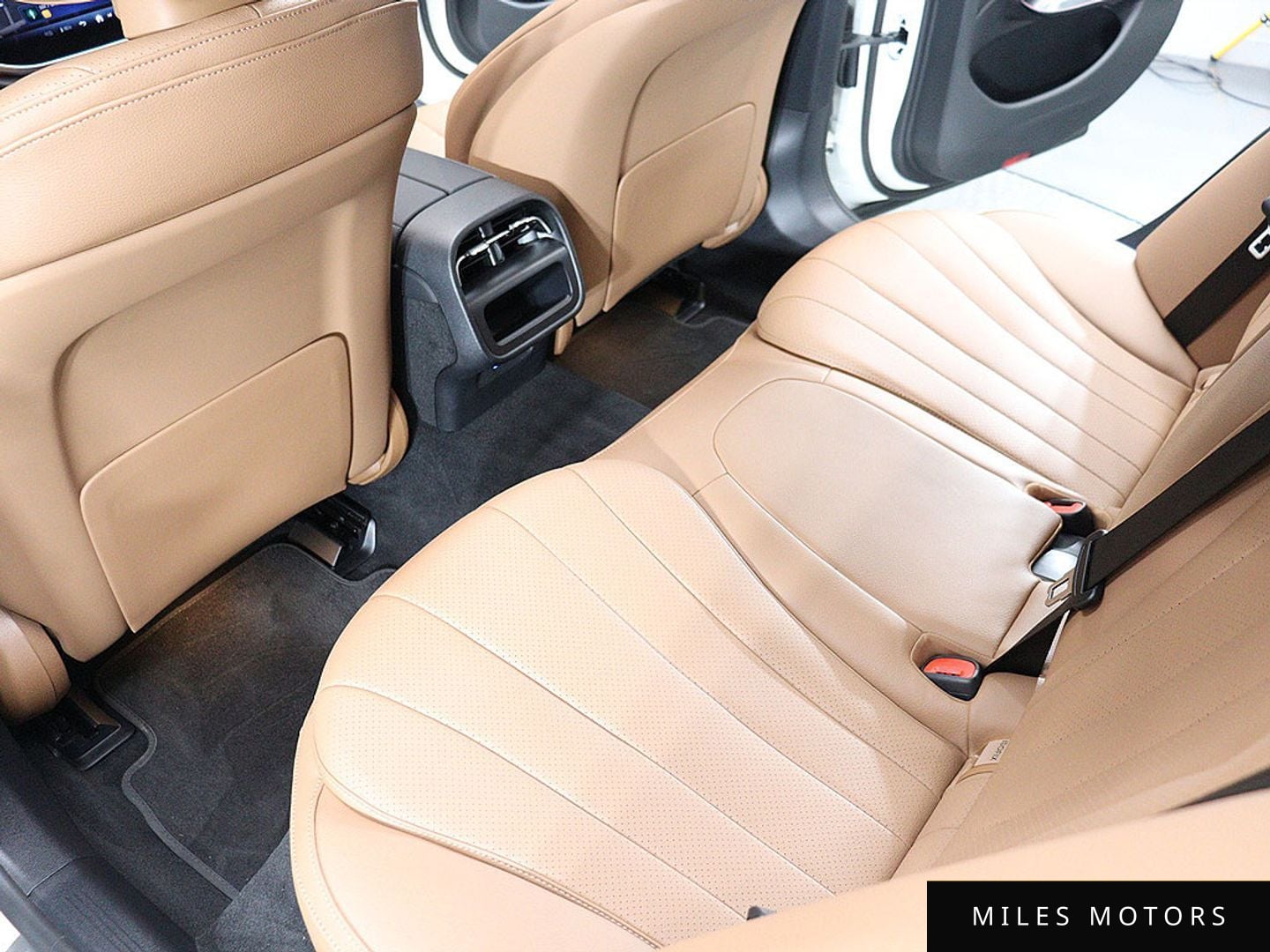 Mercedes-Benz E-Class W214 2025 — миниатюра 18