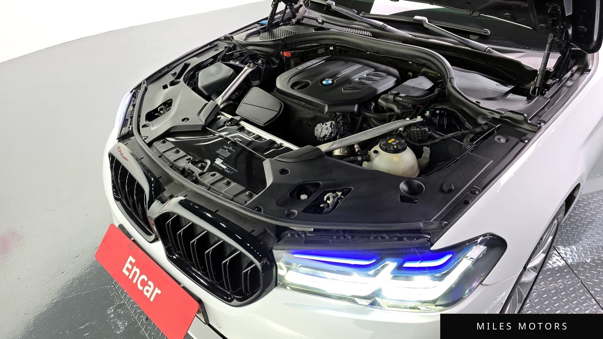 BMW 5 Series (G30) 2019 — миниатюра 6