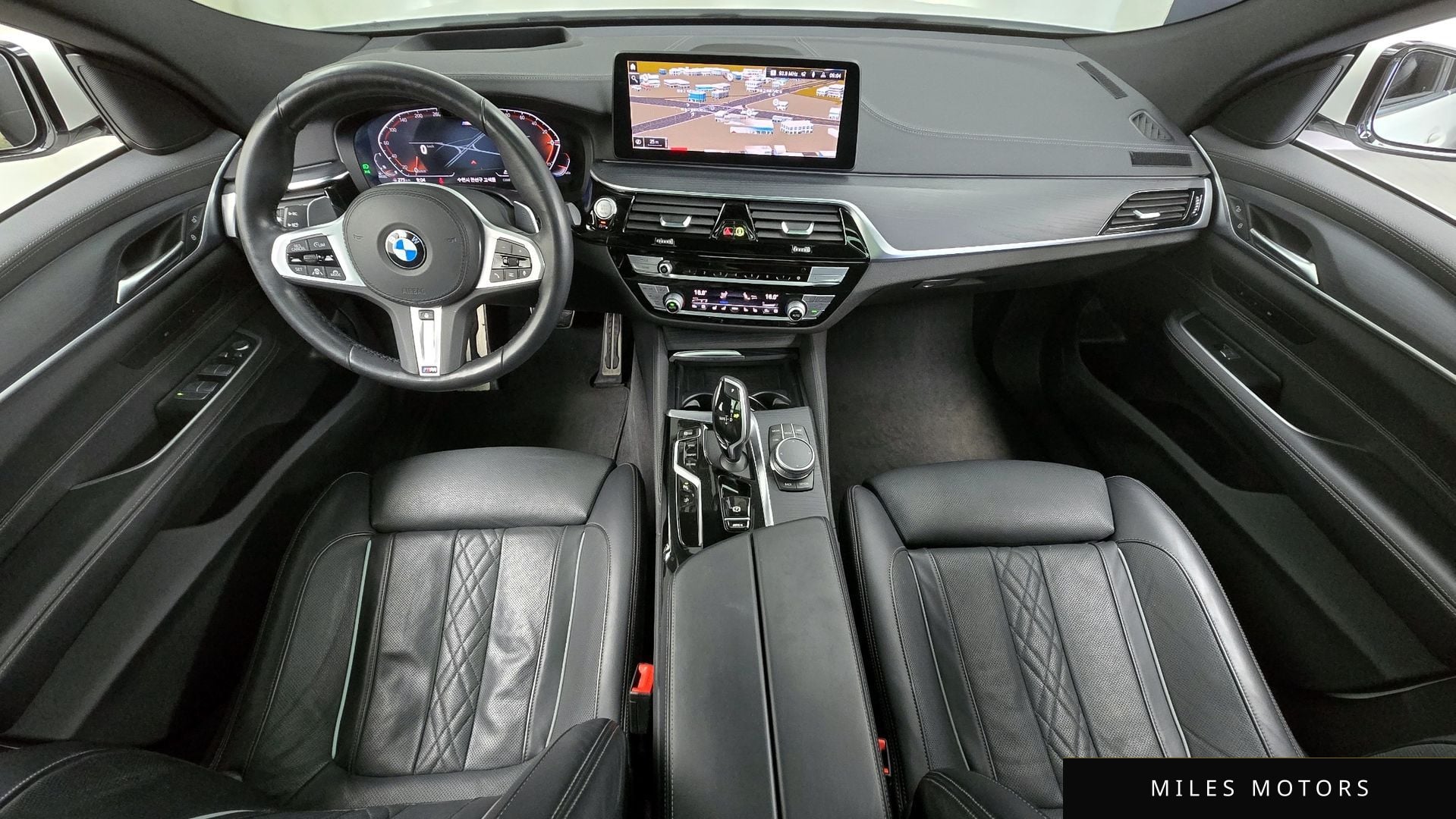 BMW 6 Series GT (G32) 2022 — миниатюра 10