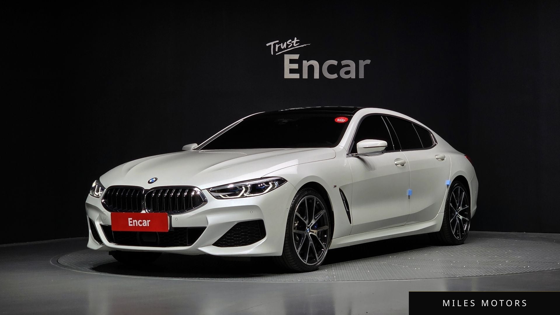 BMW 8 Series (G15) 2021 — фото 1 из 12