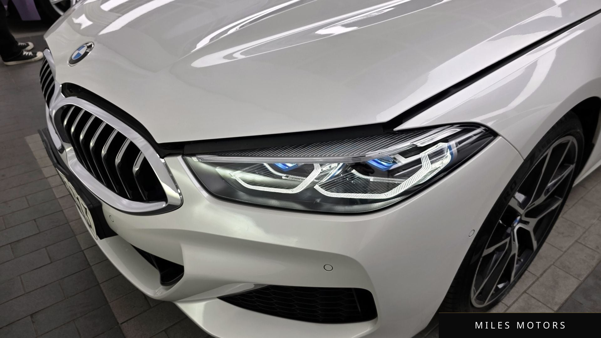 BMW 8 Series (G15) 2021 — миниатюра 8