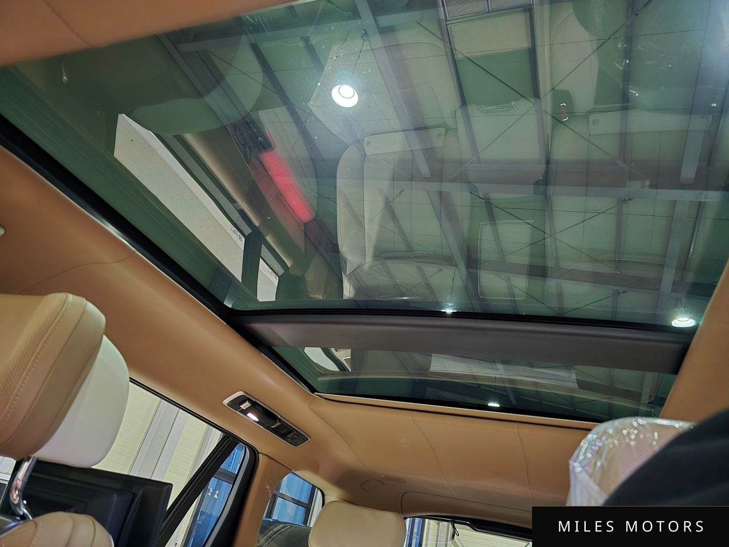 Land Rover Range Rover 2024 — миниатюра 11